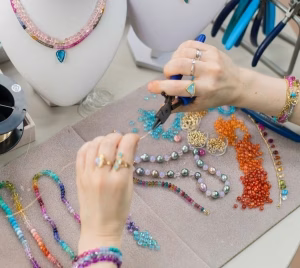 Educational Articles on Jewelry, Gemstones, Beauty and everything inbetween