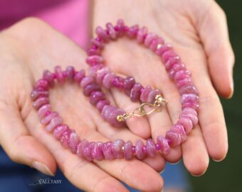 Solid Gold 14K Madagascar Rose Quartz and Pink Sapphire Necklace, Pink Gemstone Beaded Necklace