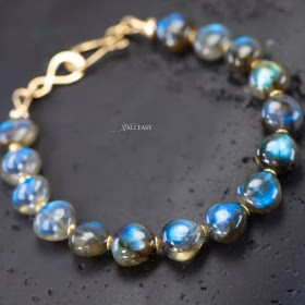 The Twilight Queen Bracelet - Solid Gold 14K Labradorite Bracelet, Bold Blue Flash Labradorite Beaded Bracelet