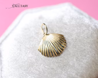 - Solid Gold 14K Sea Shell Charm
