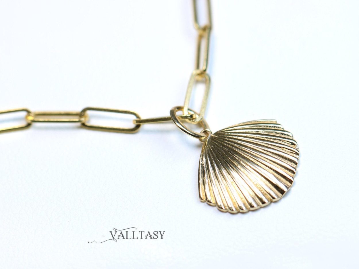 - Solid Gold 14K Sea Shell Charm