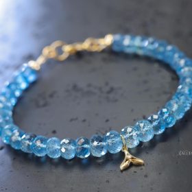 The Freedom Tide Bracelet – Solid Gold 14K Aquamrine Bracelet with a Diamond Whale Tale Charm